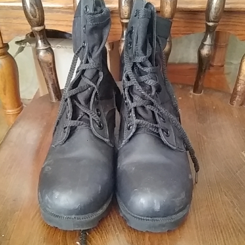 Jungle Boots